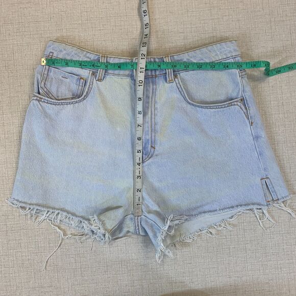 Zara High Rise Shorts Womens 8 Raw Hem Denim Side Vents 5 Pocket Stretch *READ - Picture 10 of 13